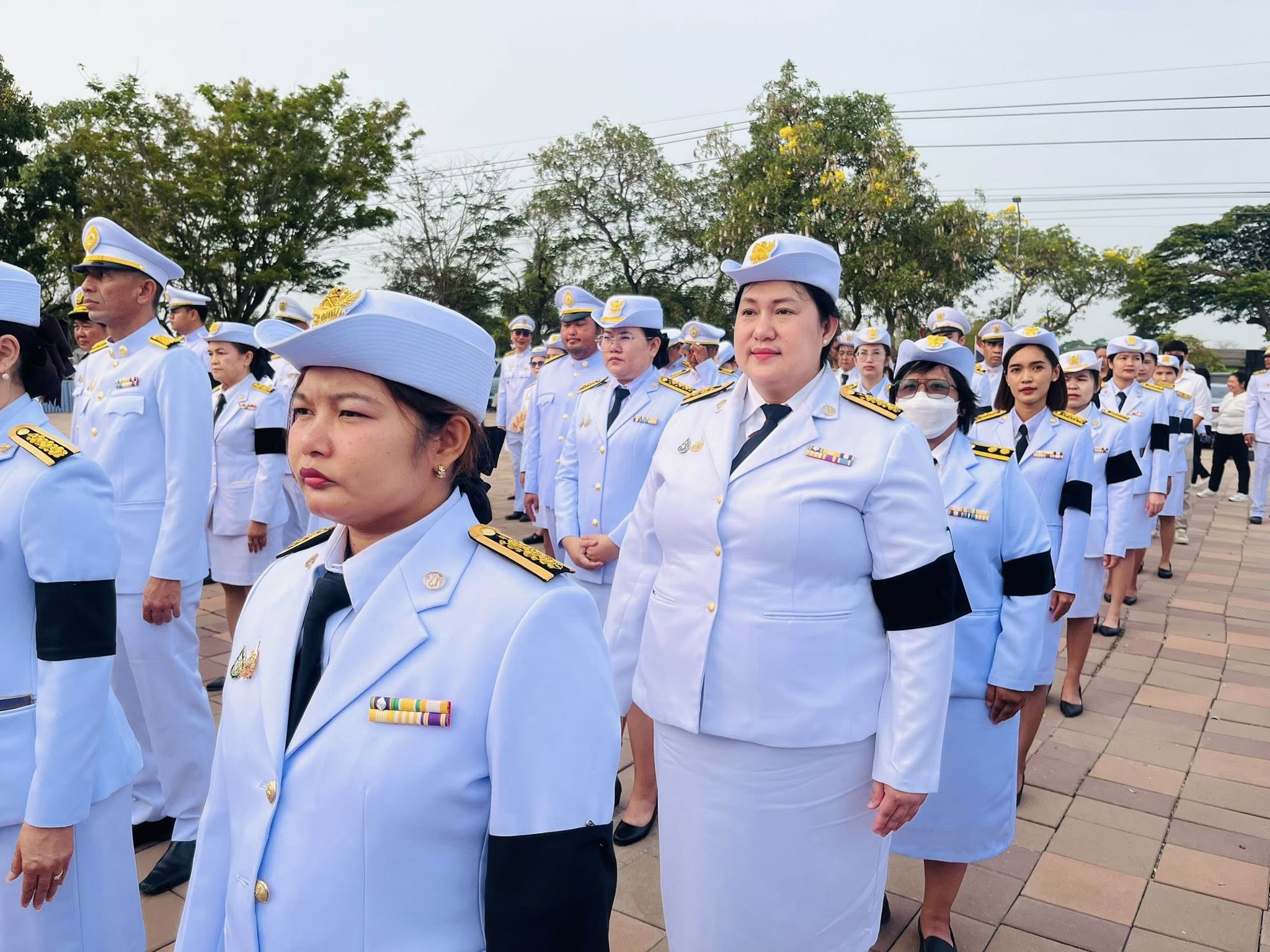 title - ส.ป.ก.อ่างทอง ร่วมน้อมรำลึก 